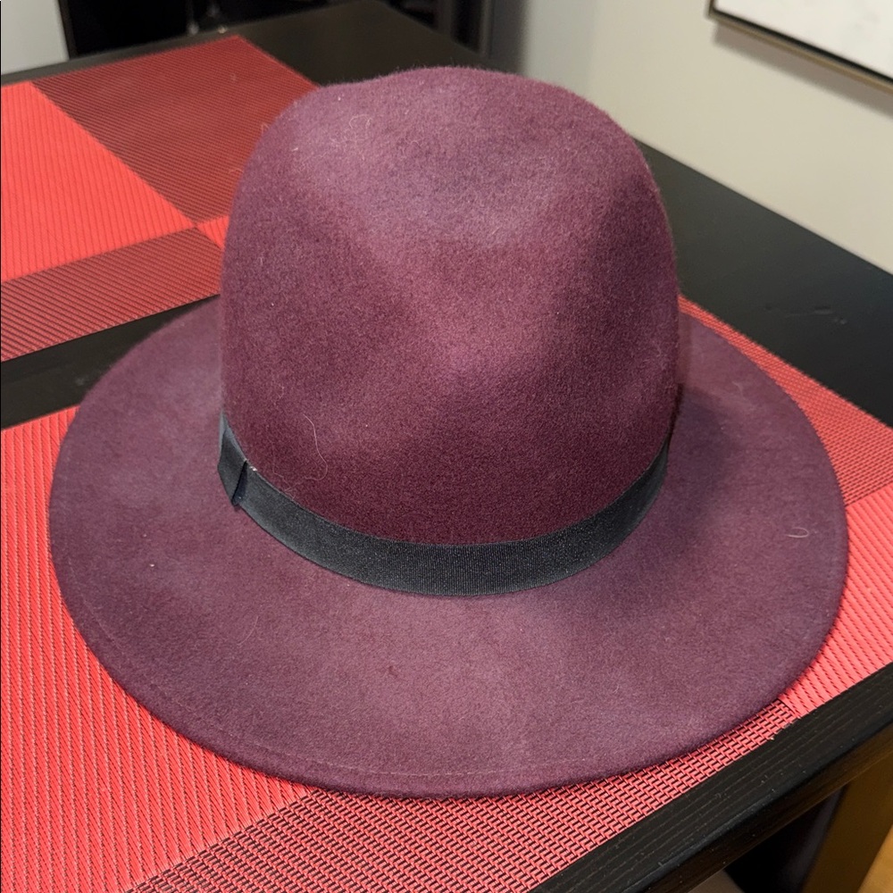 RW&CO. Burgundy Wide Brim Felt Fedora with Black Band